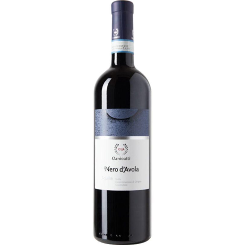 Bottiglia di CVA Aquilae Nero d’Avola – vino rosso siciliano DOC dal gusto intenso e armonioso