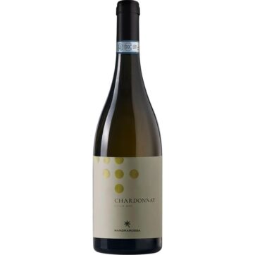Bottiglia di Mandrarossa Chardonnay Sicilia DOC – vino bianco siciliano fresco e fruttato con note tropicali.