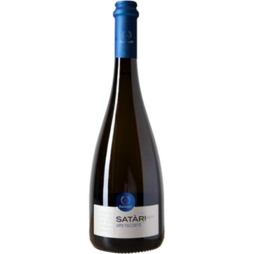 Bottiglia di CVA Satari Bianco Frizzante – vino bianco siciliano fresco e aromatico.