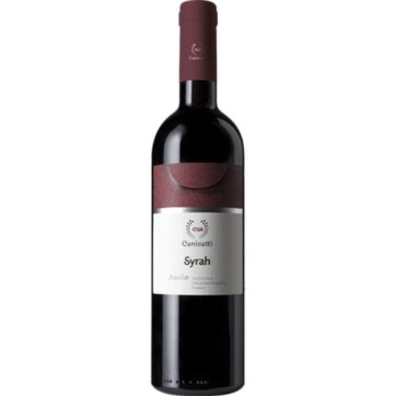 Bottiglia di CVA Aquilae Syrah – vino rosso siciliano intenso e speziato con profumi di frutti rossi e pepe nero.