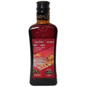 Bottiglia mini di Vecchio Amaro del Capo Red Hot Edition – liquore d’erbe calabrese al peperoncino piccante.