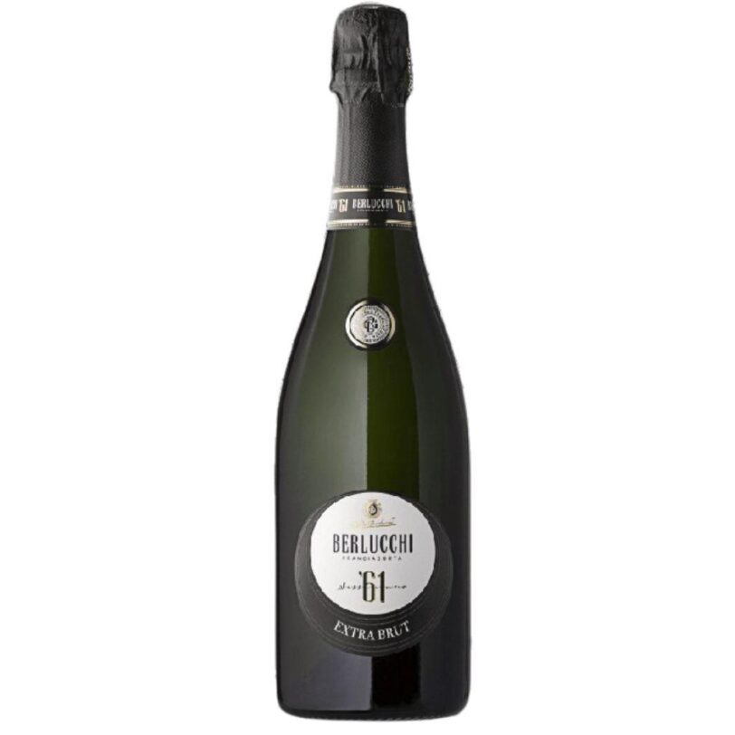 Bottiglia di Franciacorta Berlucchi ’61 Extra Brut 75cl, spumante metodo classico italiano dal perlage fine e dal gusto elegante.