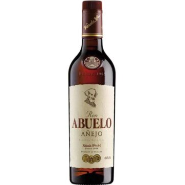 Bottiglia di Ron Abuelo Añejo, rum panamense invecchiato in botti di rovere, dal gusto morbido e speziato.