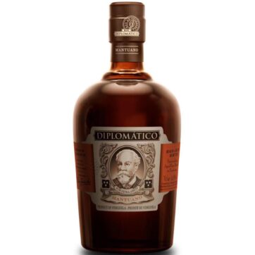 Bottiglia di Rum Diplomático Mantuano, rum venezuelano ricco e speziato, ideale per cocktail o da gustare liscio.