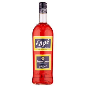 Bottiglia di Aperitivo L’Apé, drink leggero e agrumato ideale per cocktail e aperitivi in Sicilia.