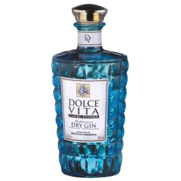 Bottiglia di Gin Dolce Vita Capri Fusion, gin mediterraneo italiano ispirato a Capri, in vendita in enoteca Sicilia.