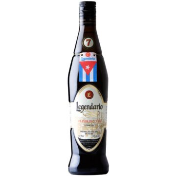 Bottiglia di Rum Legendario Elixir de Cuba, rum cubano dolce e aromatico disponibile in enoteca Sicilia.